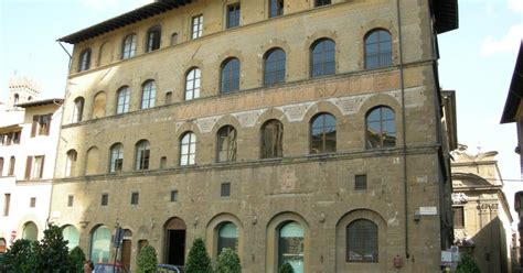 gucci museum florence opening hours